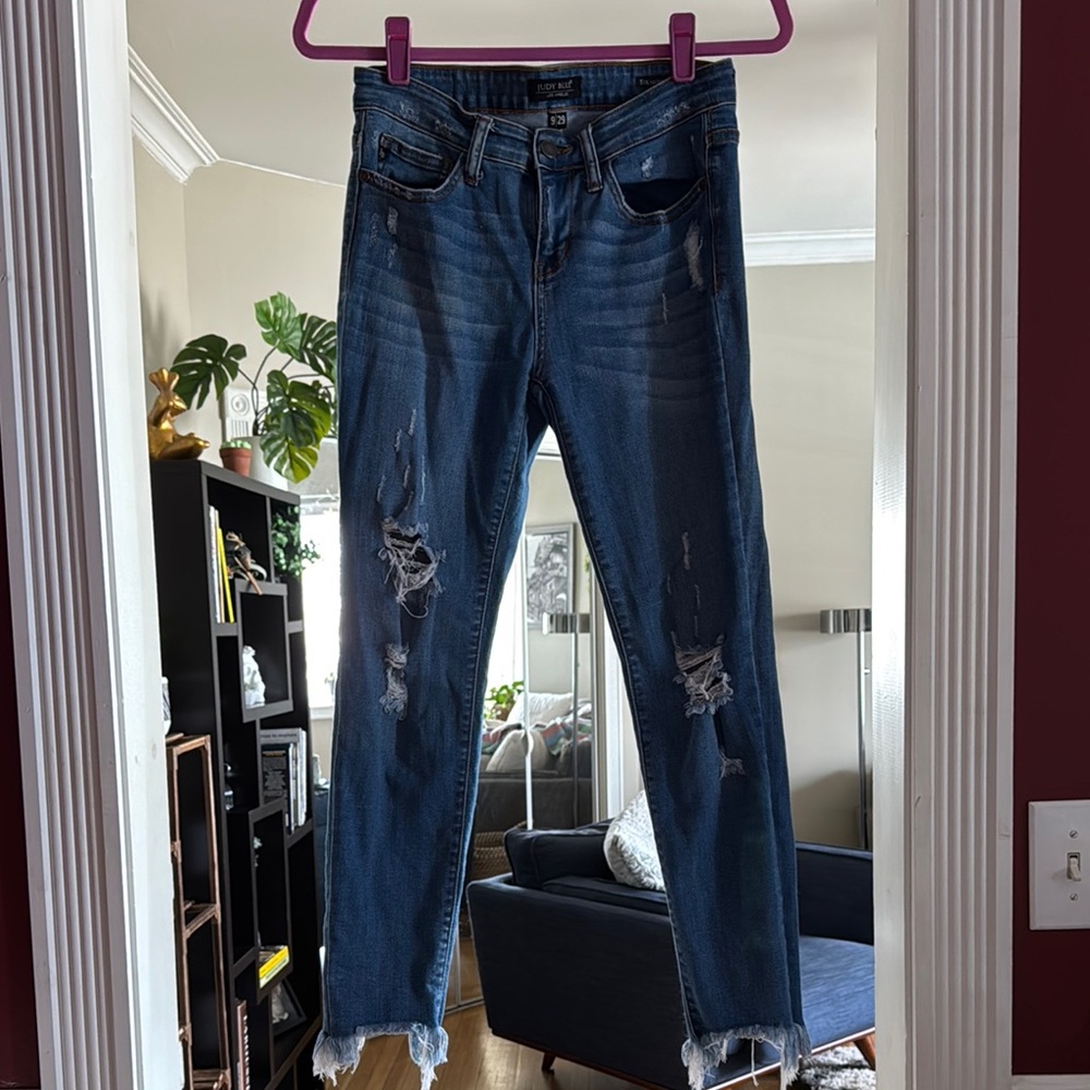 Judy Blue Straight Leg Blue Jeans with Distressed Details